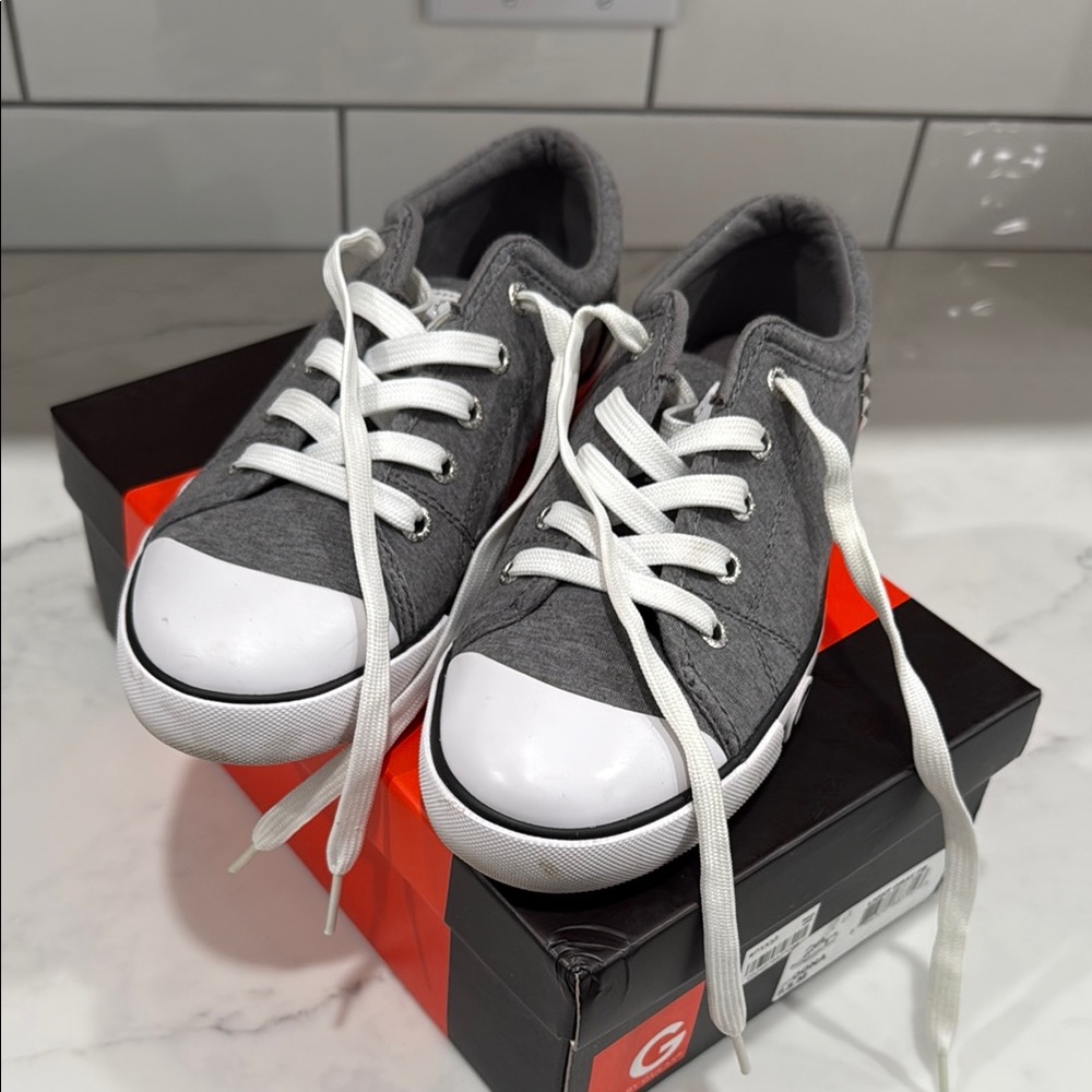 Guess Gray and White Canvas Sneakers with Rubber Toe Cap
